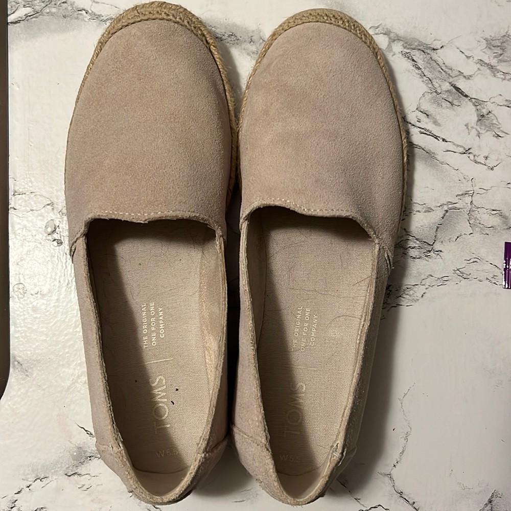 Toms shoes